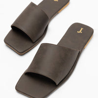 Brown Chappal - J. Junaid Jamshed