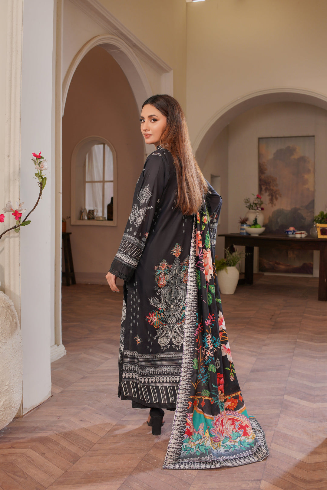 Mystic Noir - Lala Mashaal Stitched