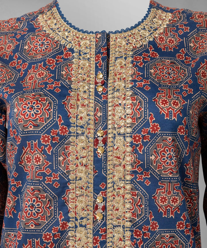 Lawn Multicolor Unstitched Suit - J. Junaid Jamshed