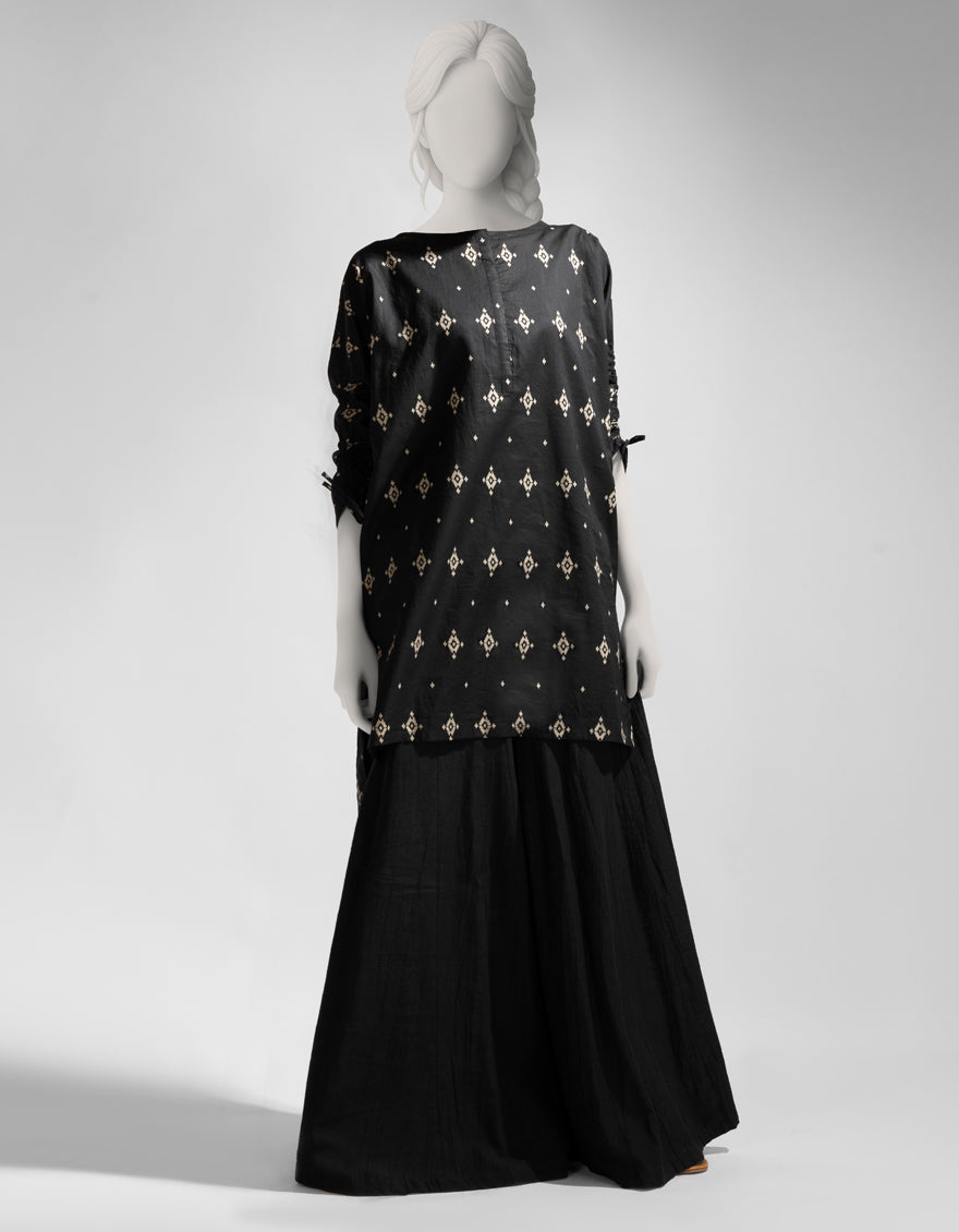 Lawn Black Kurti - J. Junaid Jamshed