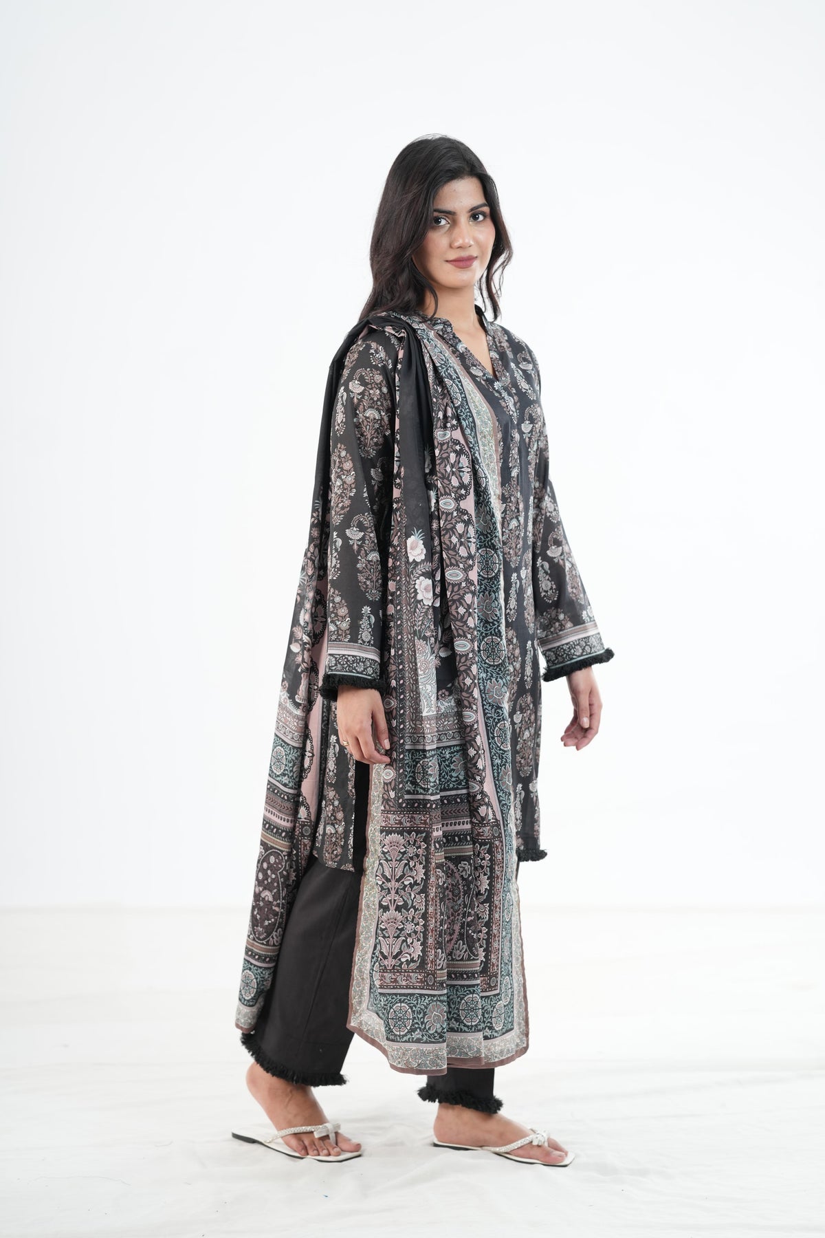 Khaddar Black Stitched Suit - Khaadi