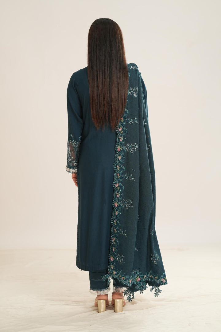 Lush - Q Line by Qalamkar Stitched