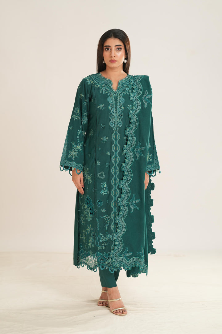 Meadow - Q Line by Qalamkar Stitched