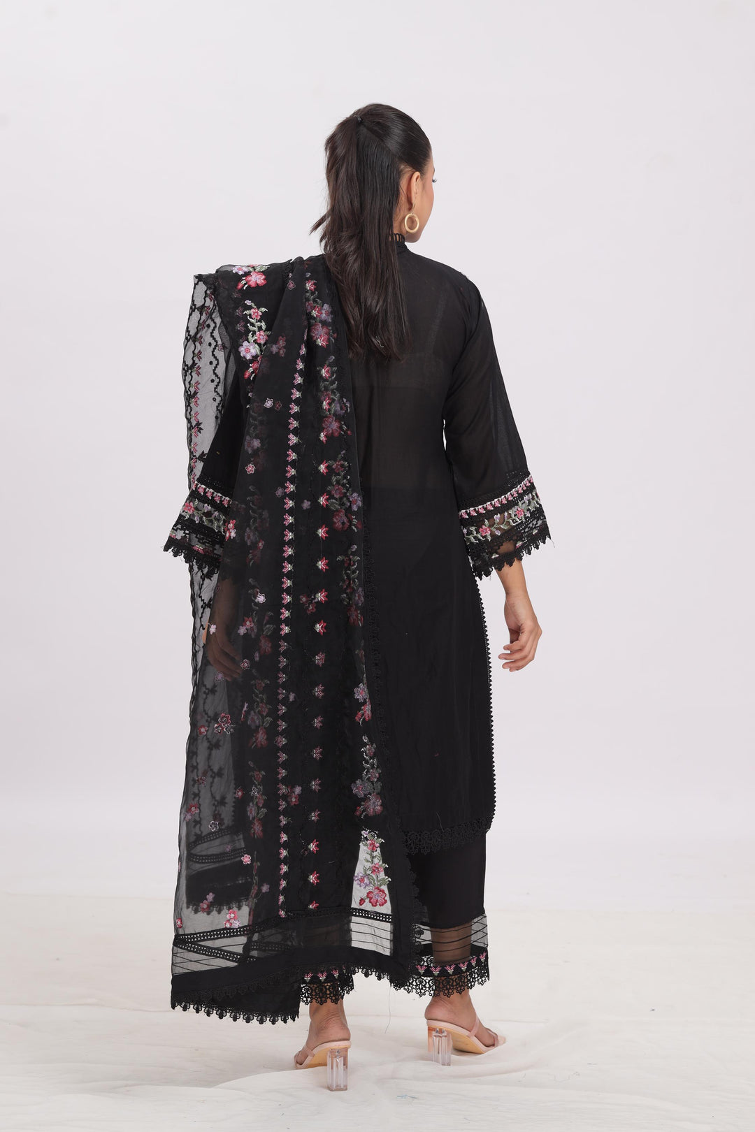 Design 11A - Sobia Nazir Luxury Lawn Stitched
