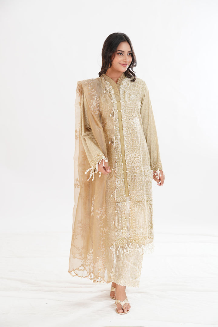 Skin Luxury Lawn Stitched Suit - Sana Safinaz