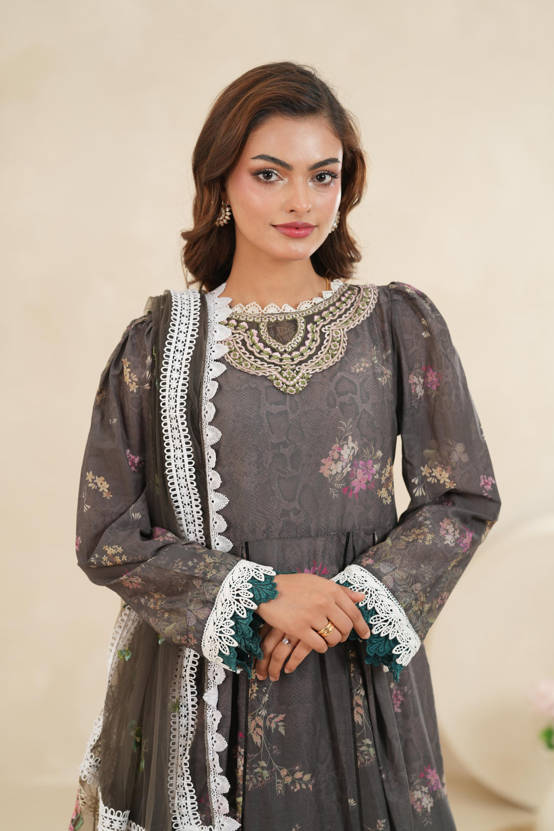 Design 10A - Sobia Nazir Luxury Lawn Stitched