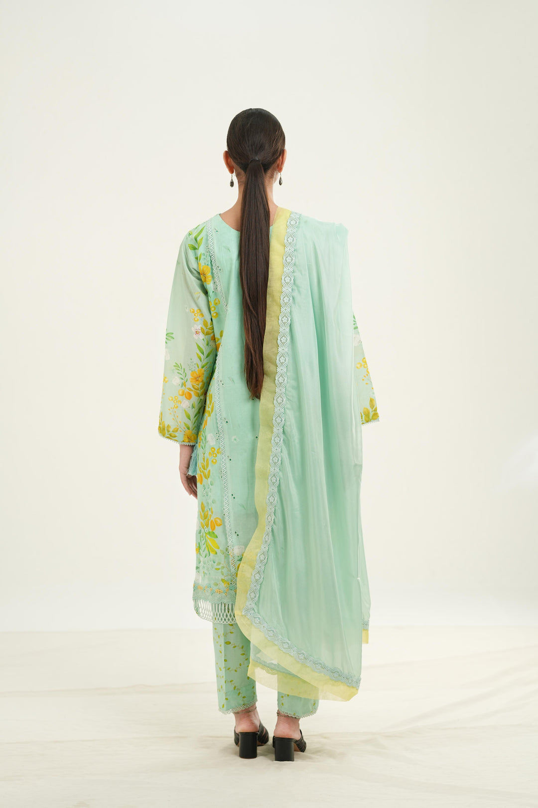 Lumina - Afrozeh Haze Summer Edit '26 Stitched
