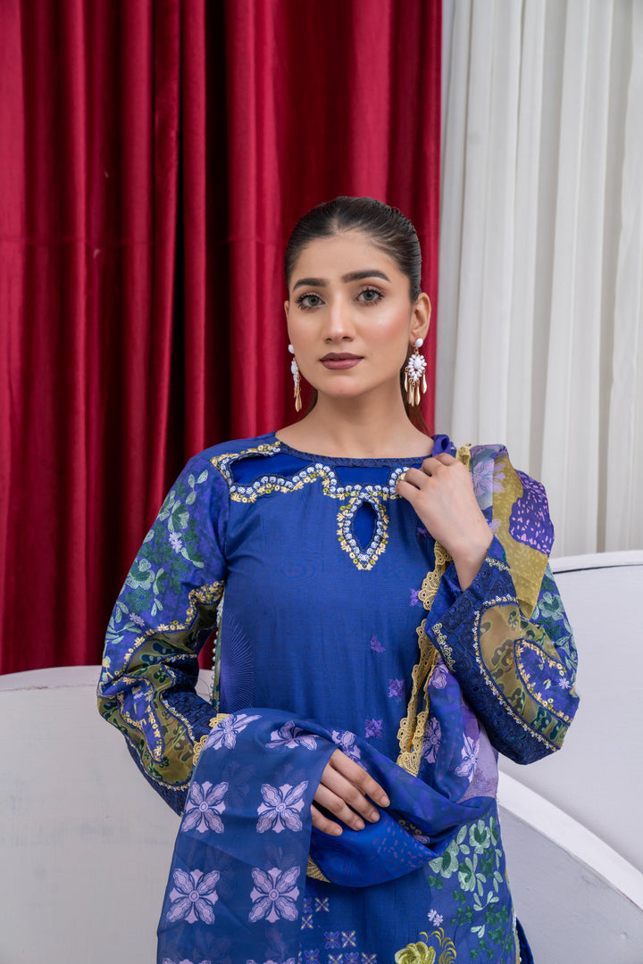 Lumora - Afrozeh Luxury Lawn Stitched