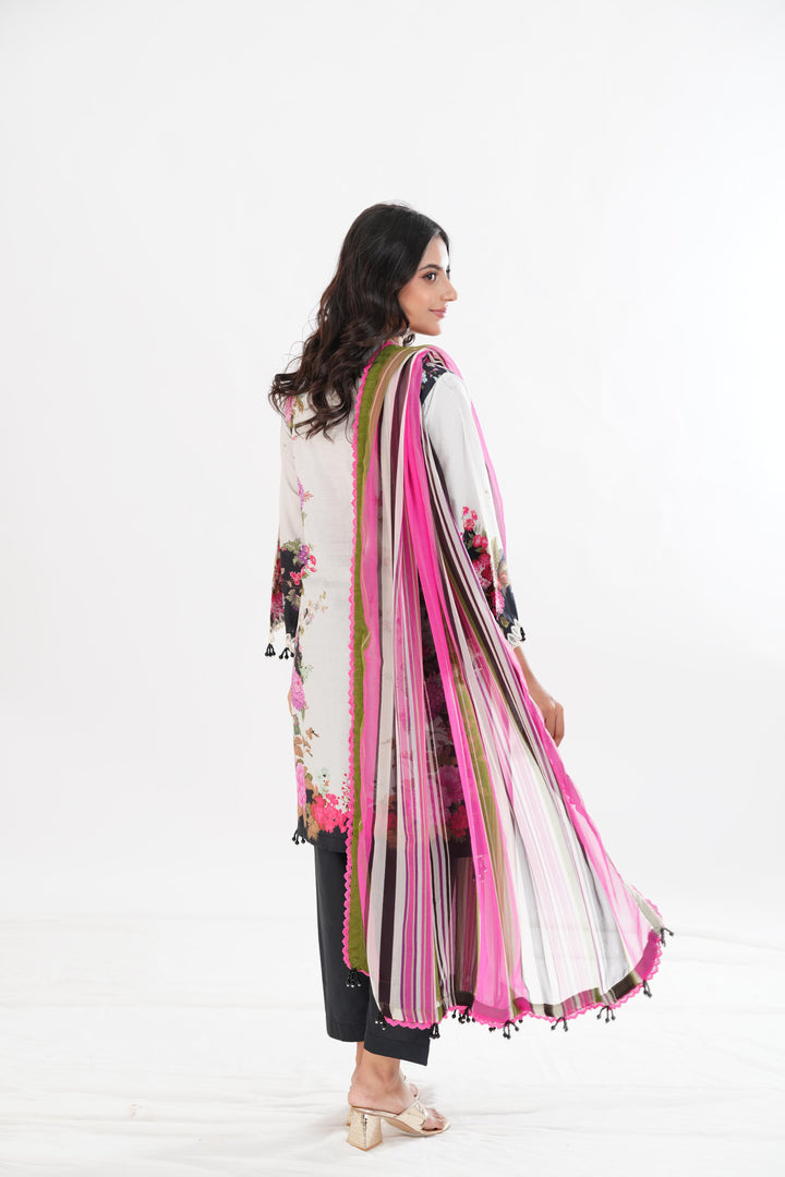 Design 22A - Sana Safinaz Muzlin Volume 1 '25 Stitched