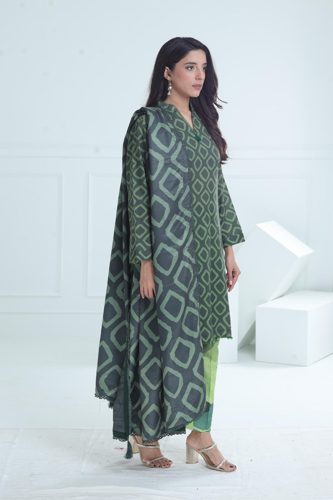 Design 6A - Maria B M Basic Winter Stitched