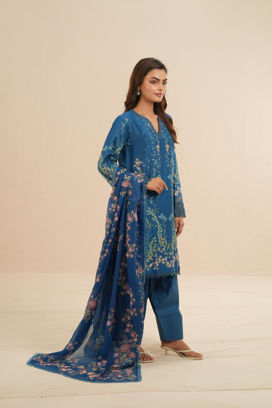 Neroli - Zarposh Sundaze Stitched