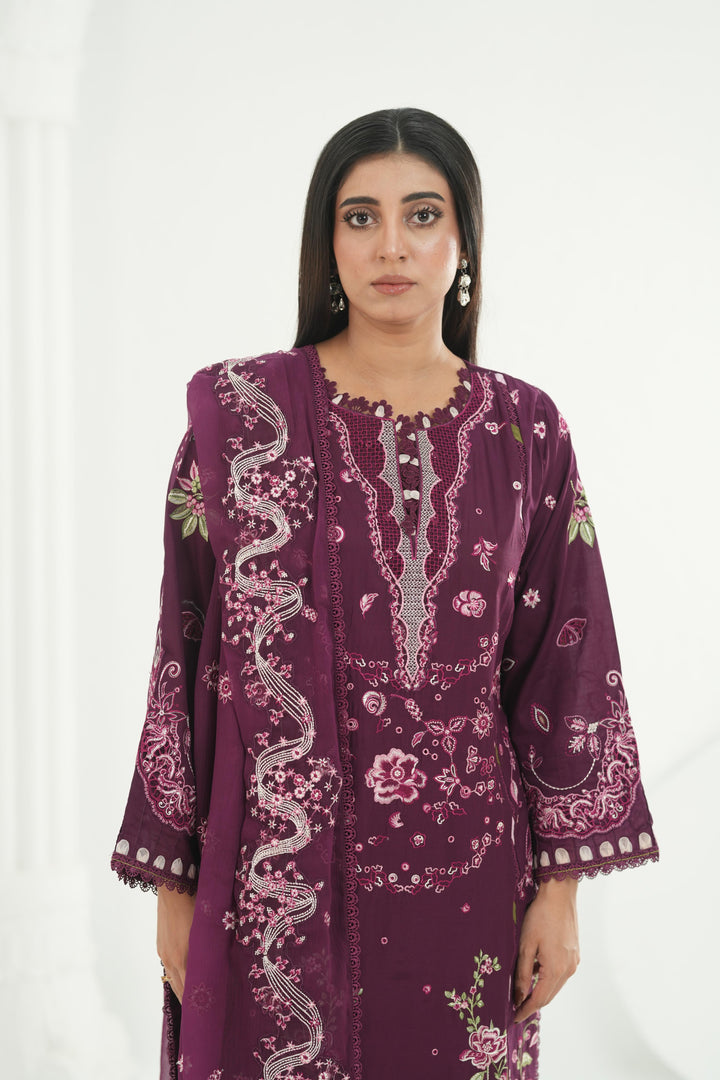 Tresa - Qalamkar Festive Lawn '26 Stitched