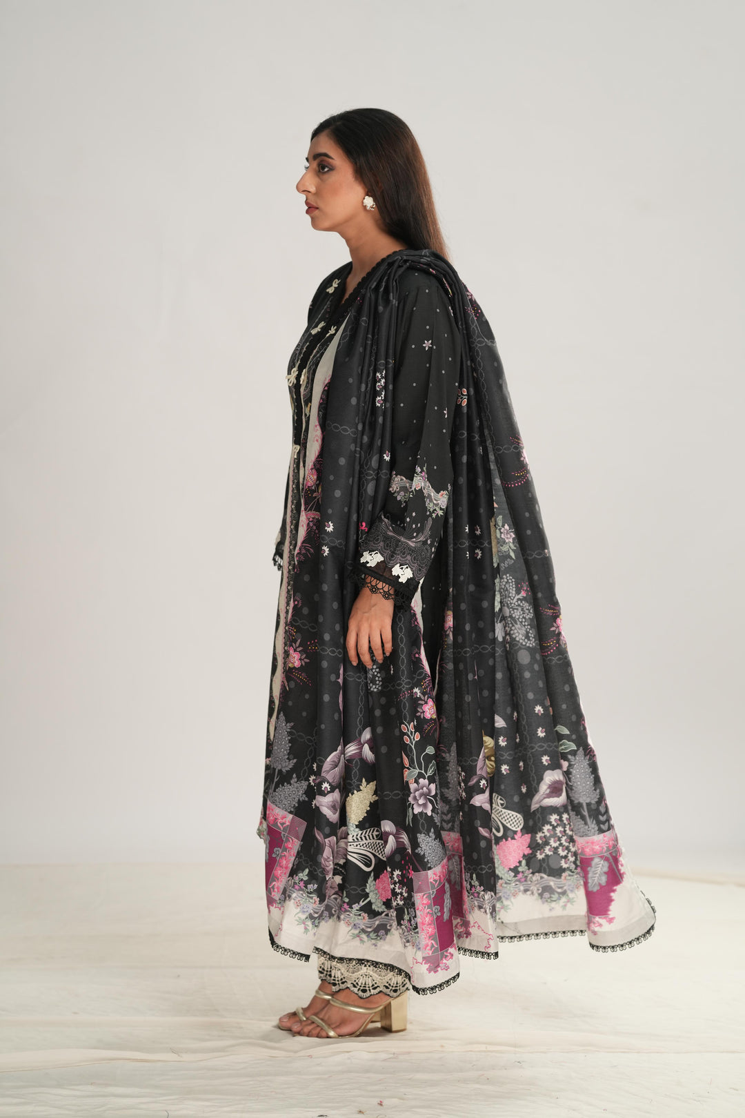 Tyana - Qprints by Qalamkar Stitched