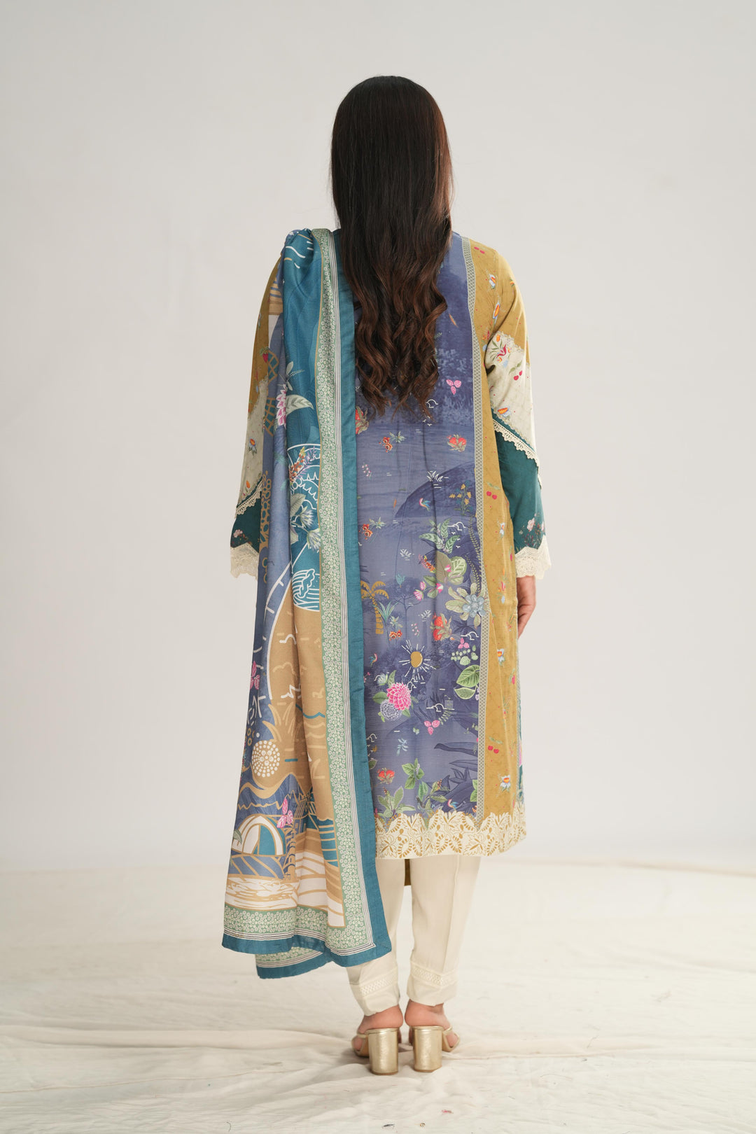 Alina - Qprints by Qalamkar Stitched