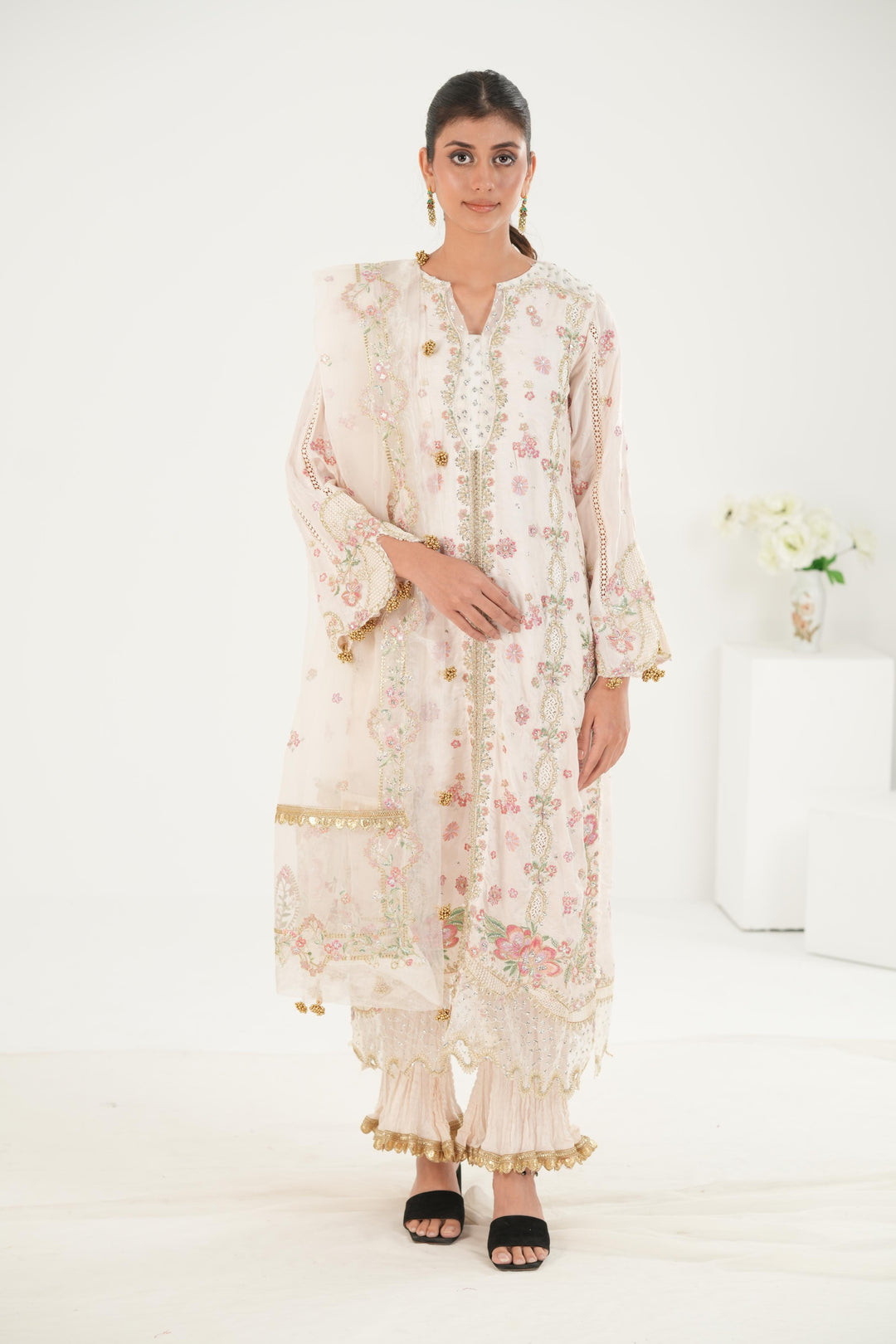 Rue - Afrozeh La Fuchsia Stitched