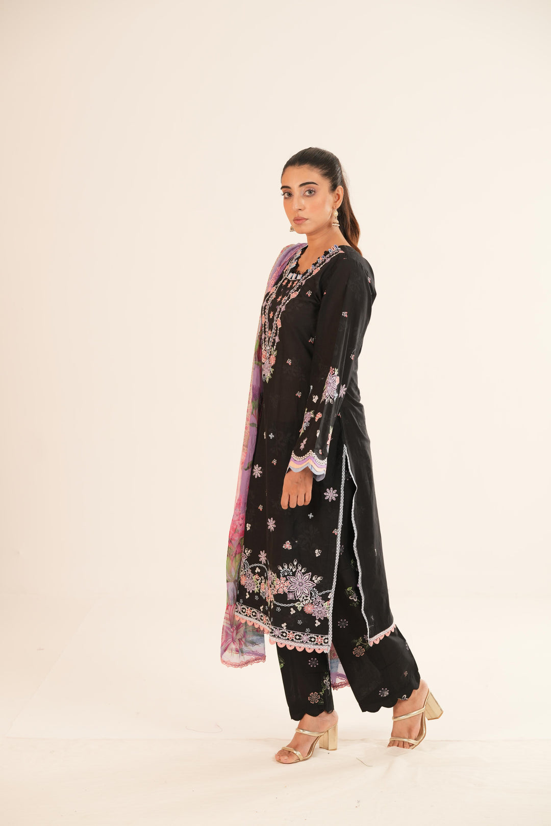 Sabel - Farasha Printed Essentials Stitched