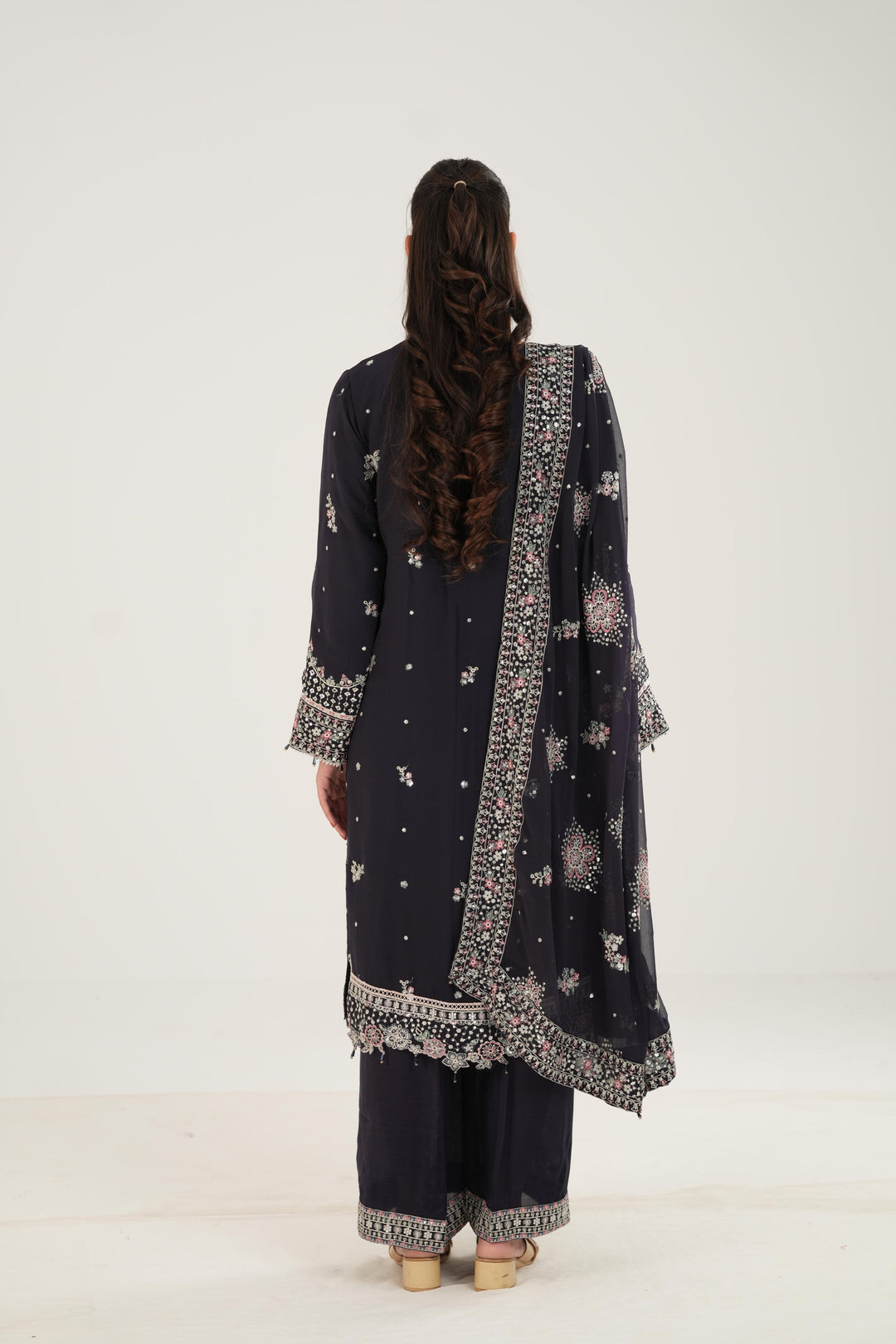 Seren Wave - Farasha Essence Formals Stitched