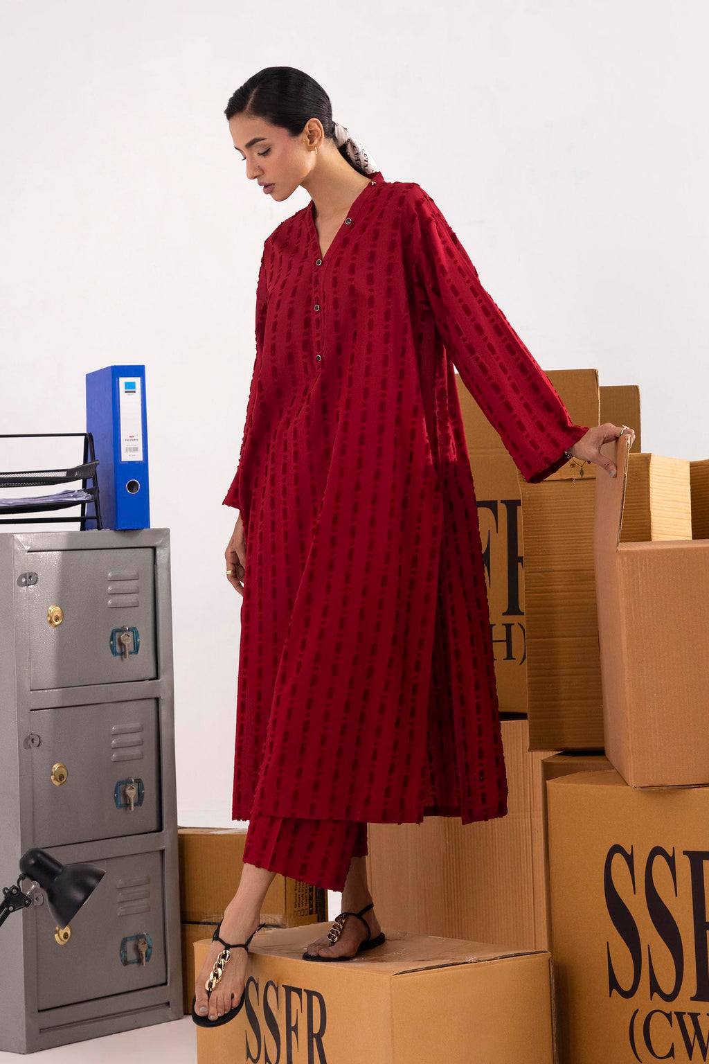 Brochia Jacquard Maroon Stitched Suit - Sana Safinaz
