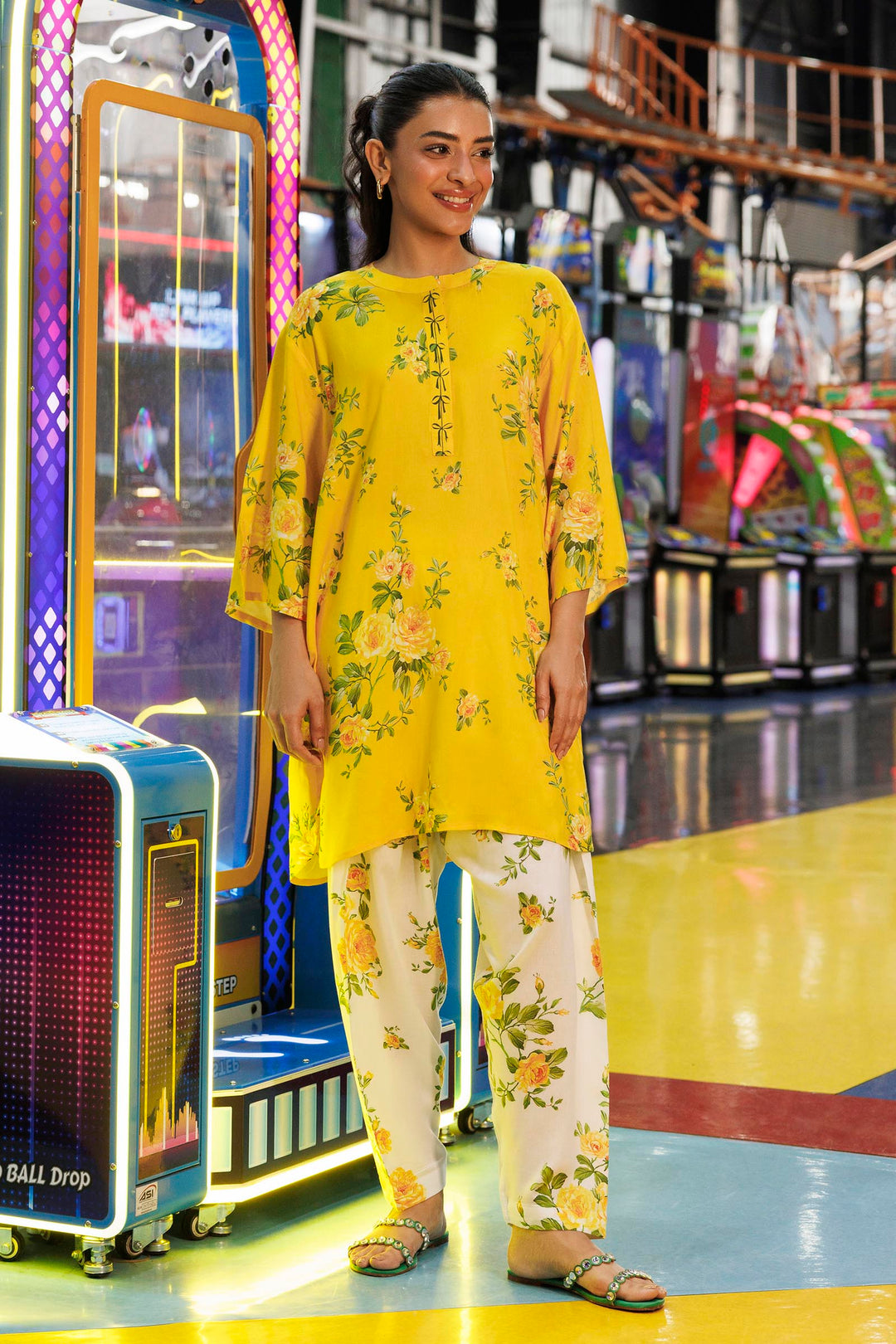 Linen Yellow Stitched Suit - Sana Safinaz