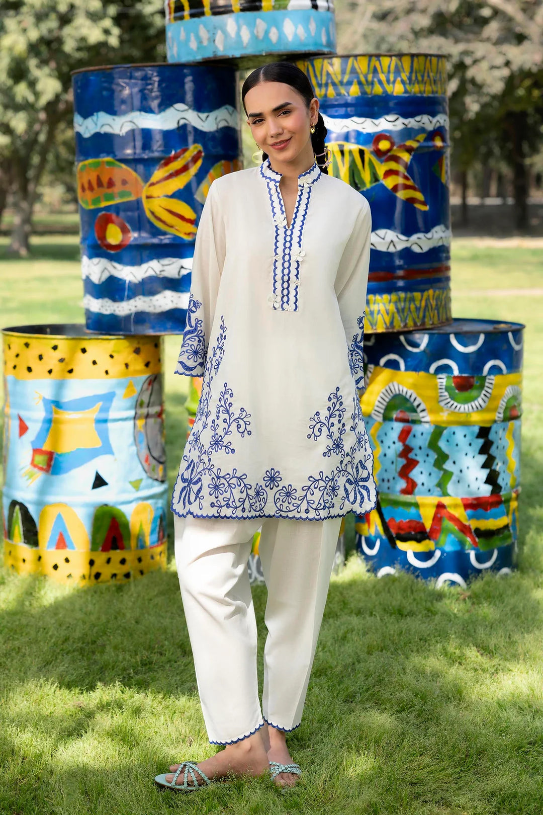 Slub Lawn White Stitched Suit - Sana Safinaz