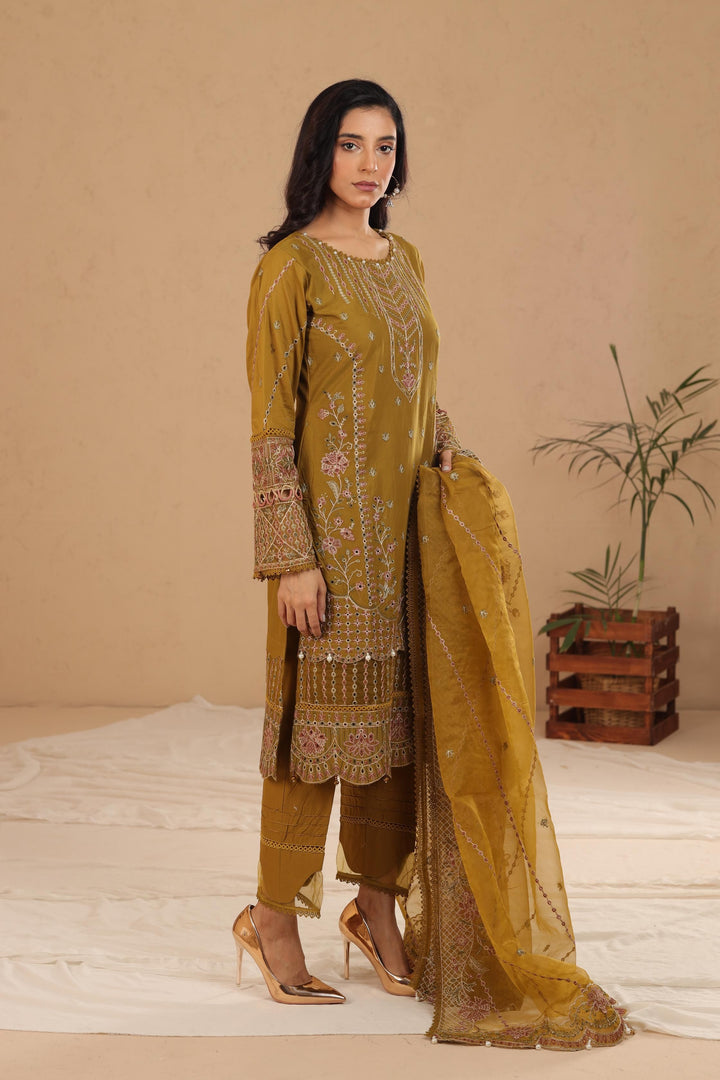 Summer Bloom - Farasha Luxury Lawn Collection