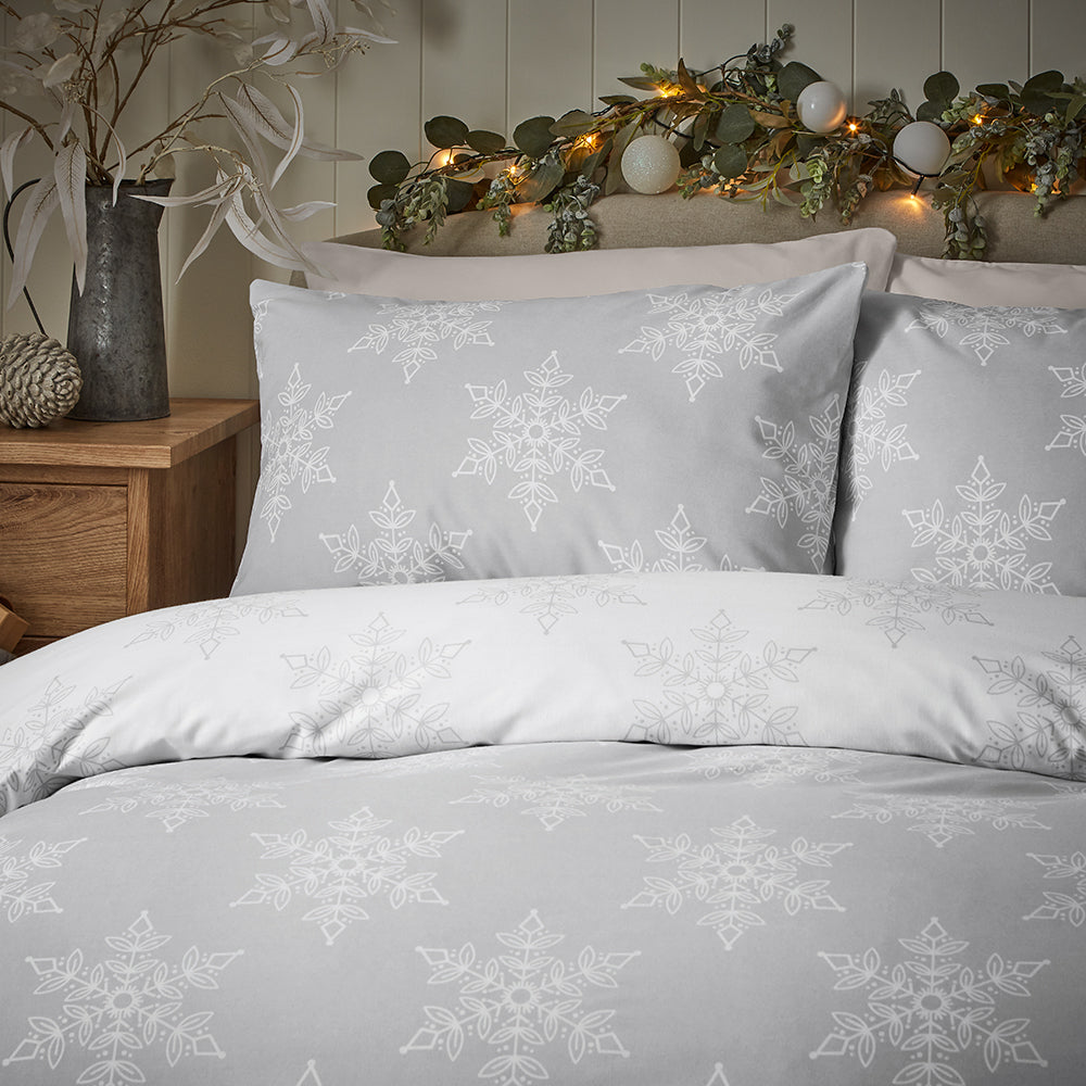 Vantona Essentials Simple Snowflake Duvet Cover Set - Grey
