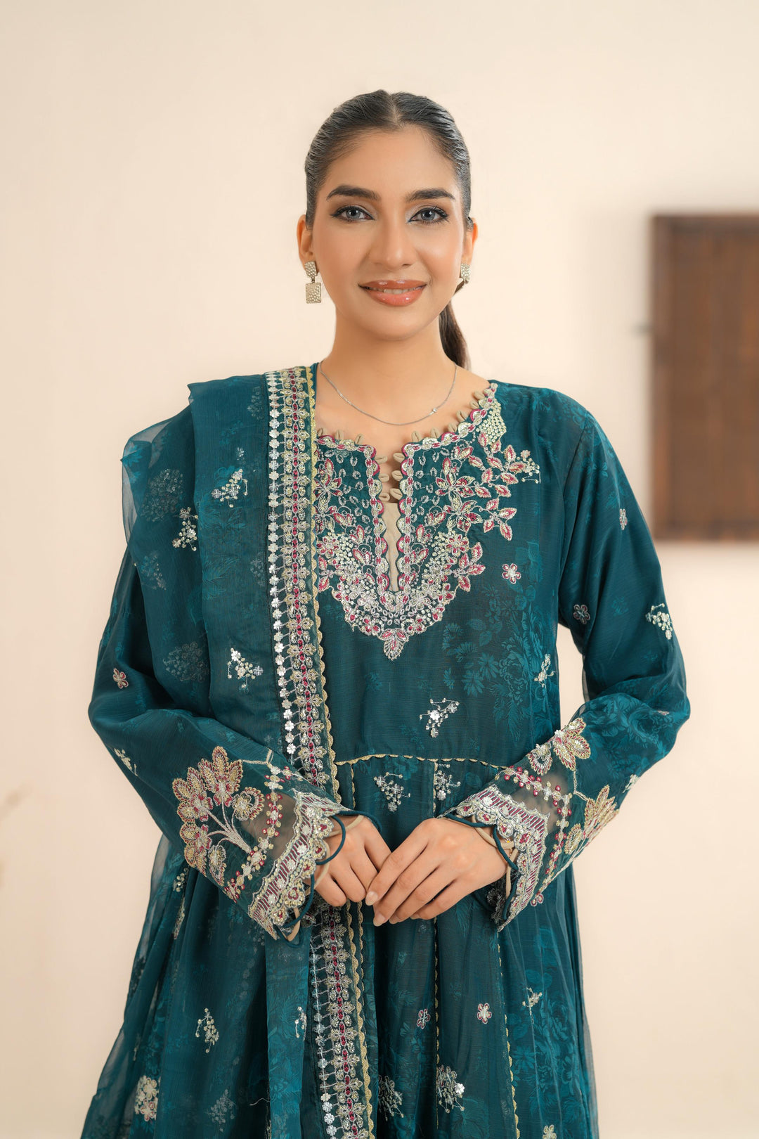 Tiva - Xenia Neoma Formal Stitched