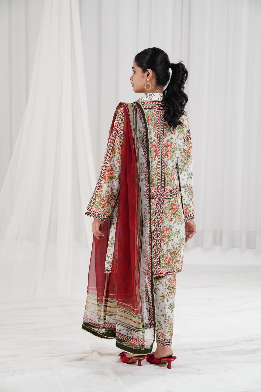 Digital Printed Lawn Multi Stitched Suit - Jazmin