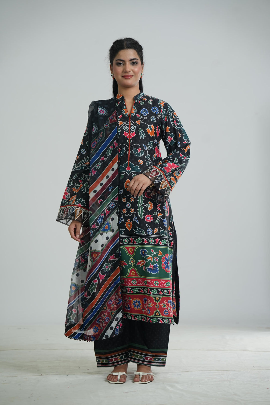 Lawn Black Stitched Suit - Jazmin