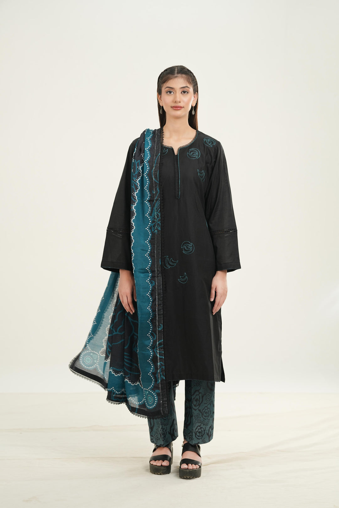 Embroidered Lawn Black Stitched Suit - Jazmin