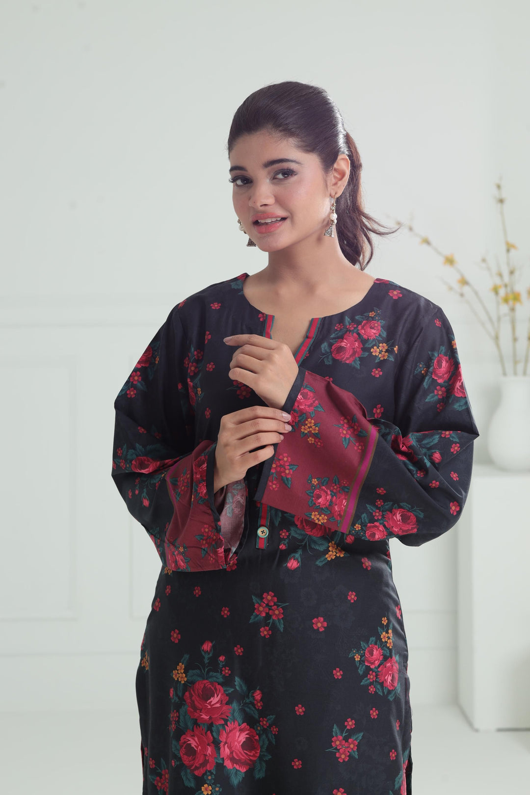 Viscose Black Stitched Suit - Jazmin