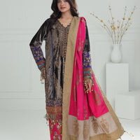 Design 4 - Sana Safinaz Velvet Luxury Stitched Collection