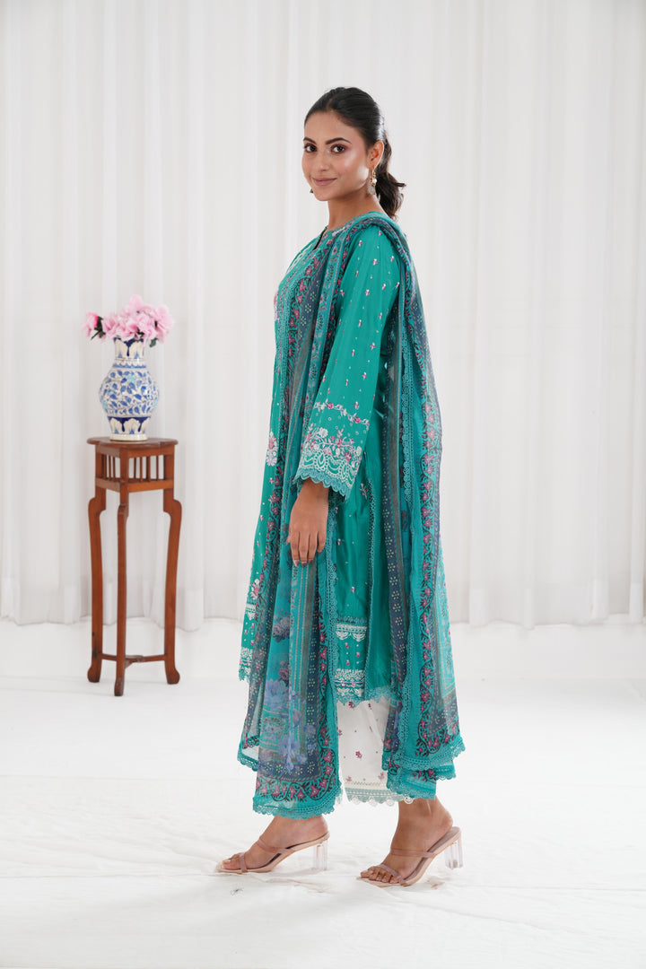 Design 6A - Sobia Nazir Vital Lawn Stitched