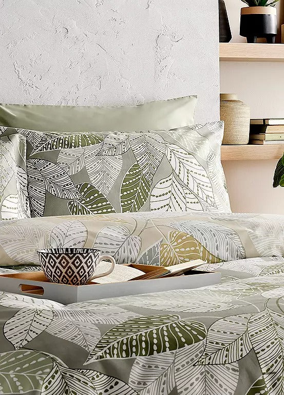 Vantona Essentials Green Leaves Duvet Cover Set - Green