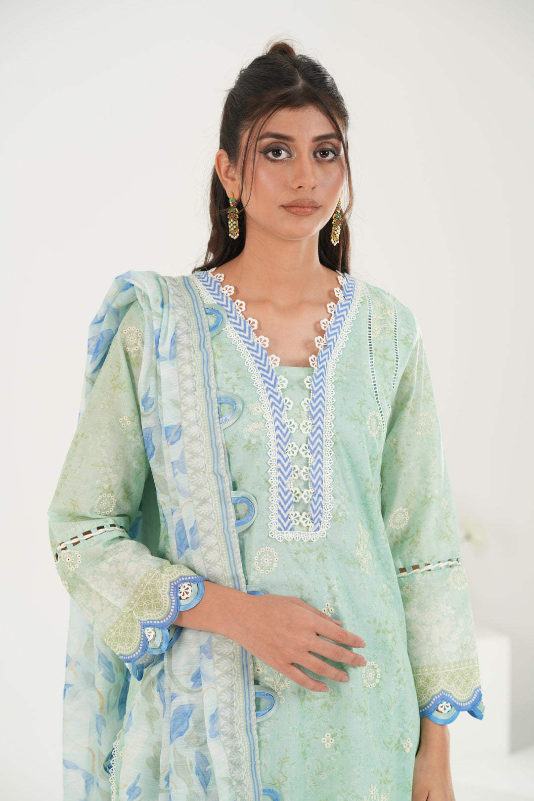 Embroidered Lawn Mint Stitched Suit - Zellbury