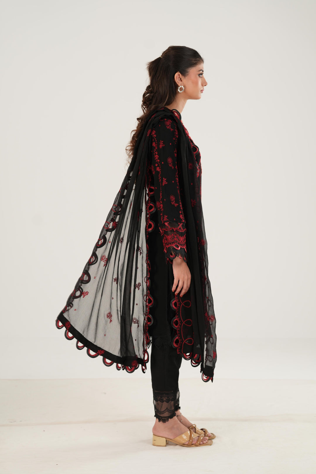 Embroidered Lawn Black Stitched Suit - Zellbury