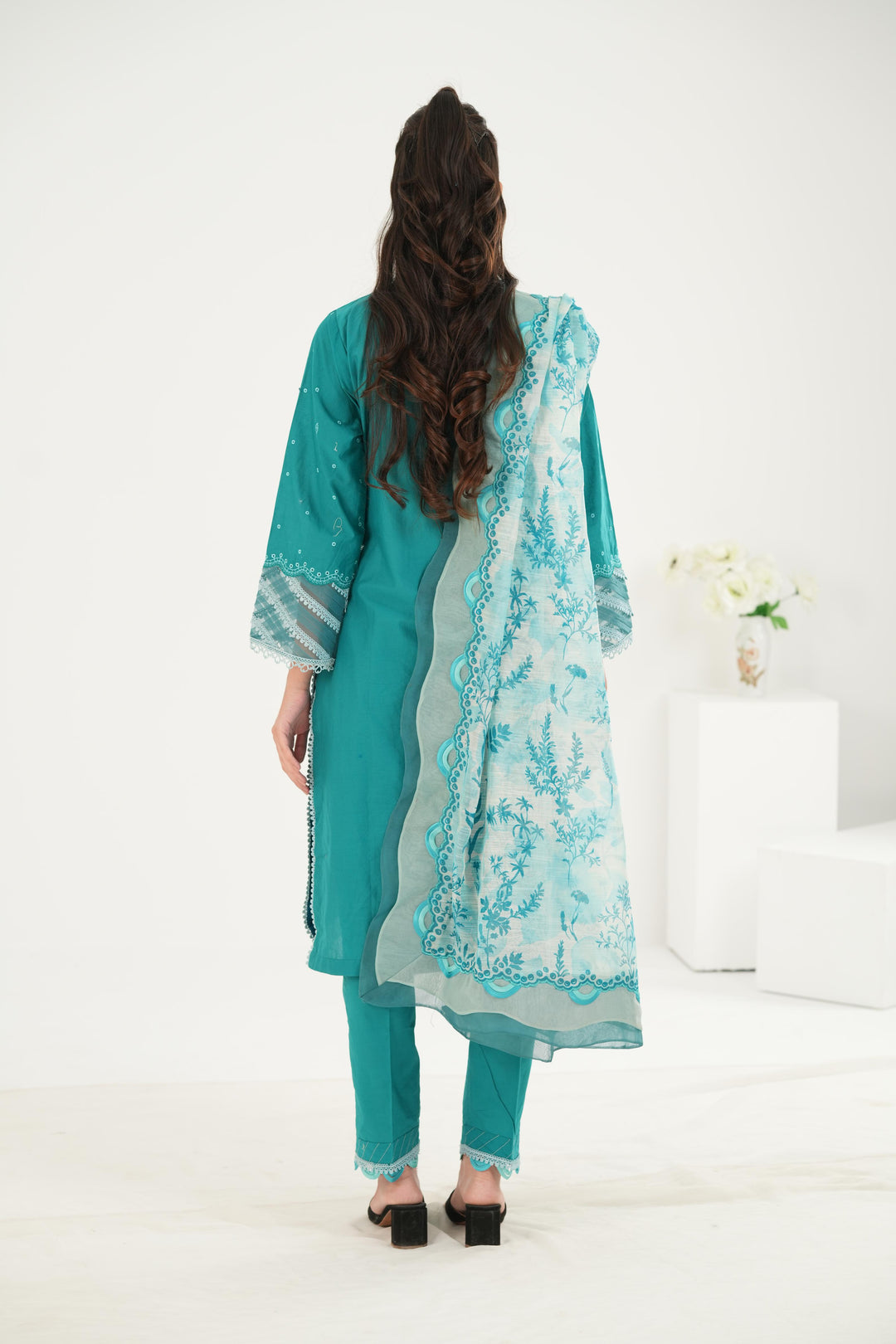Embroidered Lawn Teal & Grey Stitched Suit - Zellbury