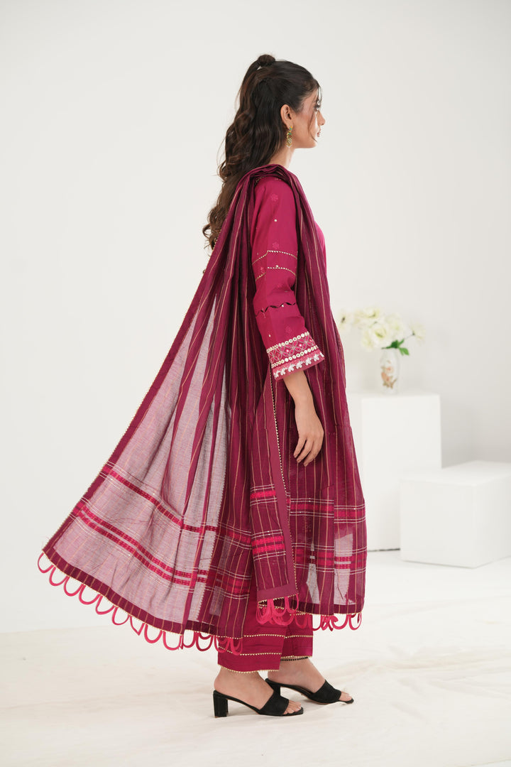 Embroidered Lawn Hot Pink Stitched Suit - Zellbury