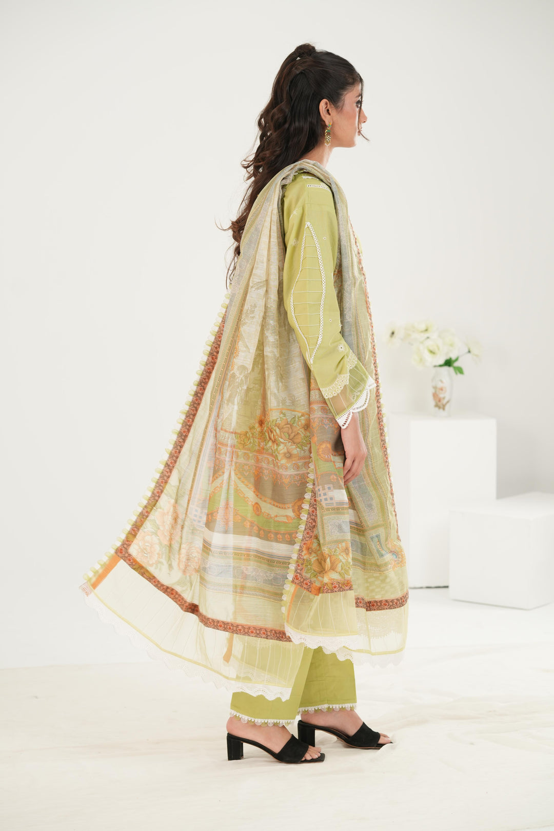 Embroidered Lawn Green Stitched Suit - Zellbury