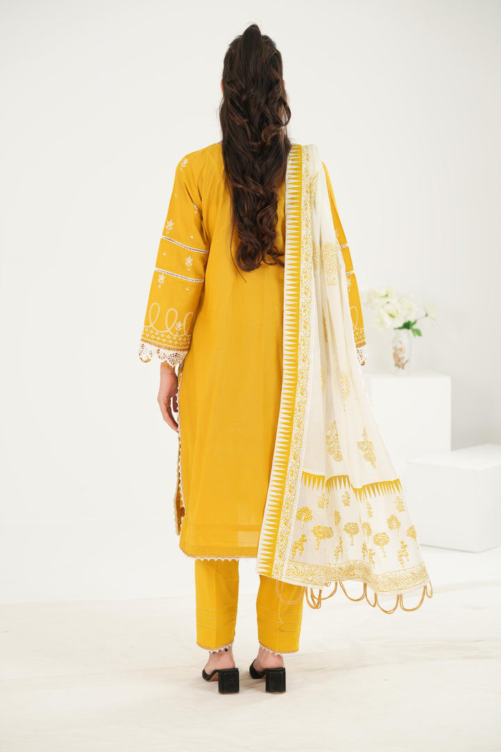 Embroidered Lawn Fawn Stitched Suit - Zellbury