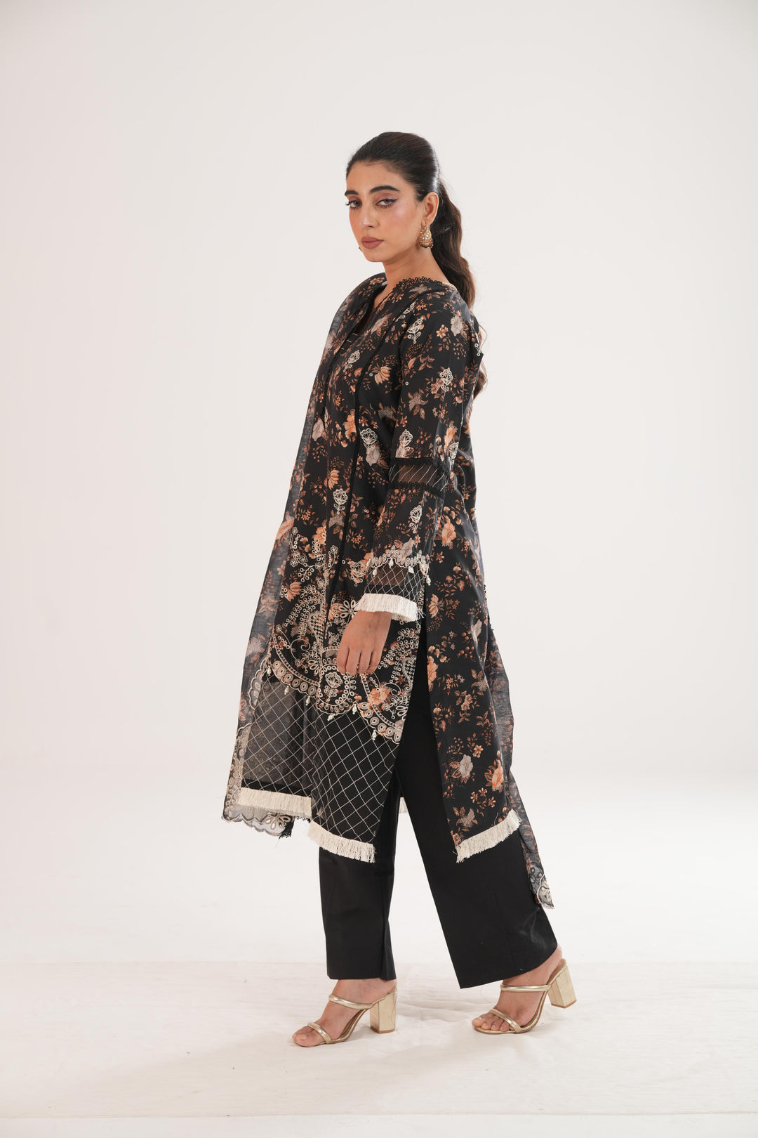 Embroidered Lawn Black Stitched Suit - Zellbury