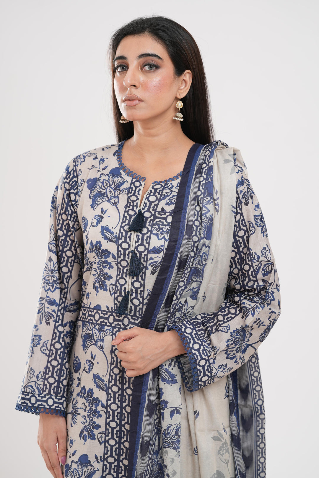 Lawn Off White Stitched Suit - Zellbury