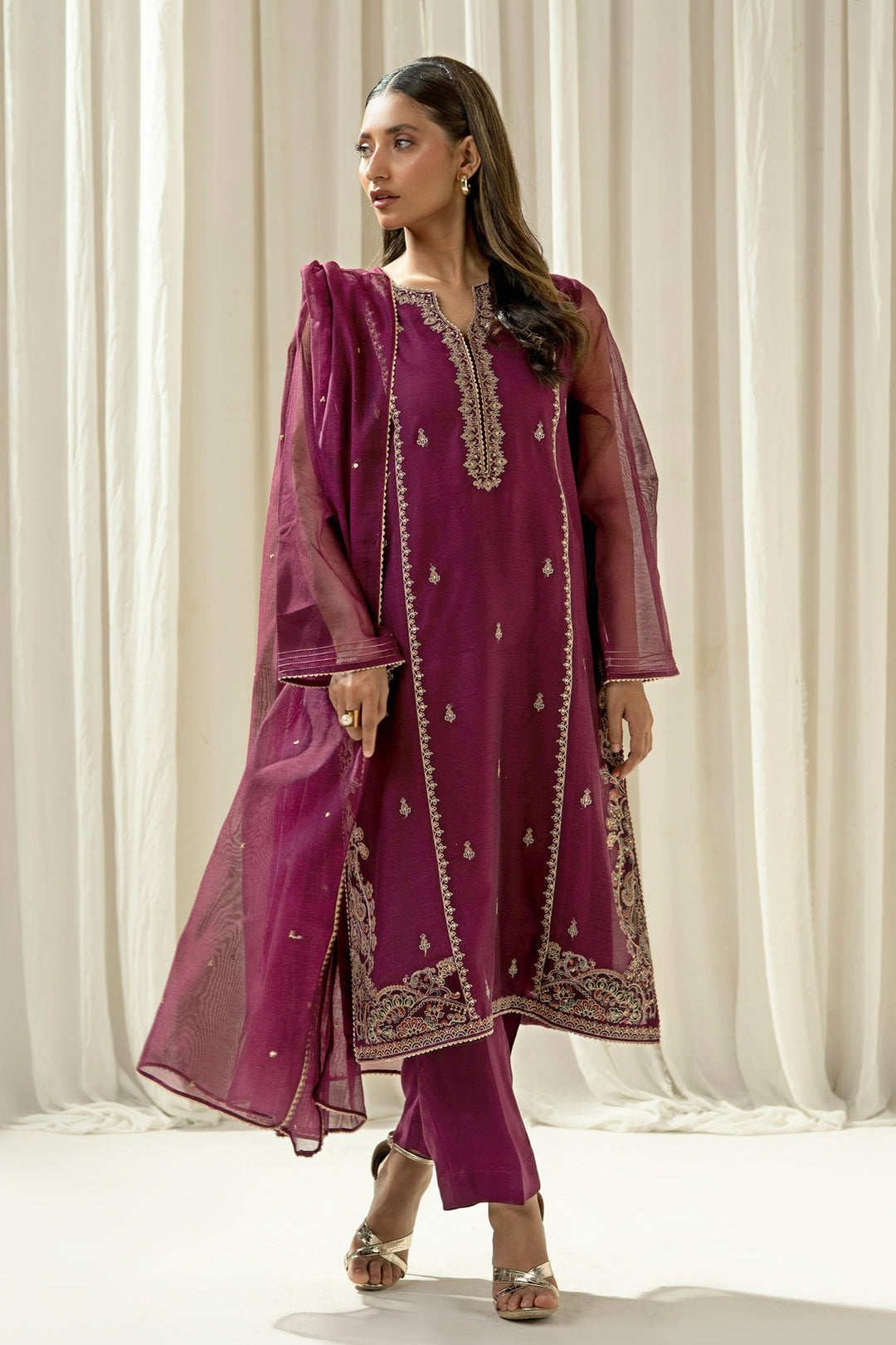 Embroidered Khaddi Net Plum Stitched Suit - Zeen