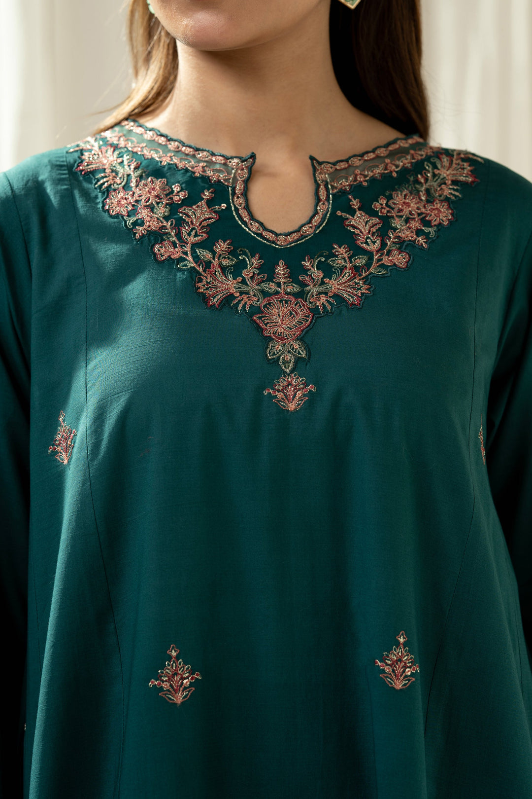 Embroidered Slub Lawn Dark Green Stitched Suit - Zeen