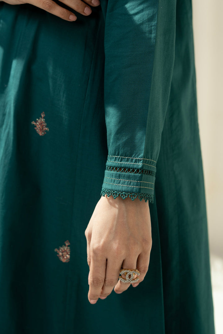 Embroidered Slub Lawn Dark Green Stitched Suit - Zeen