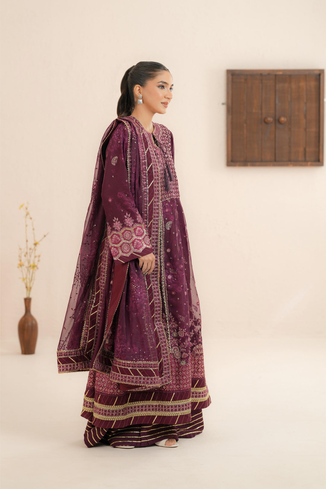 Yawi - Xenia Neoma Formal Stitched