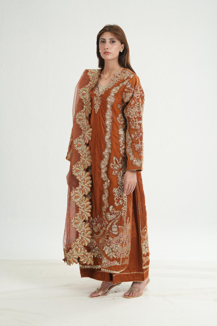 Zavaa - Afrozeh Hayat Stitched