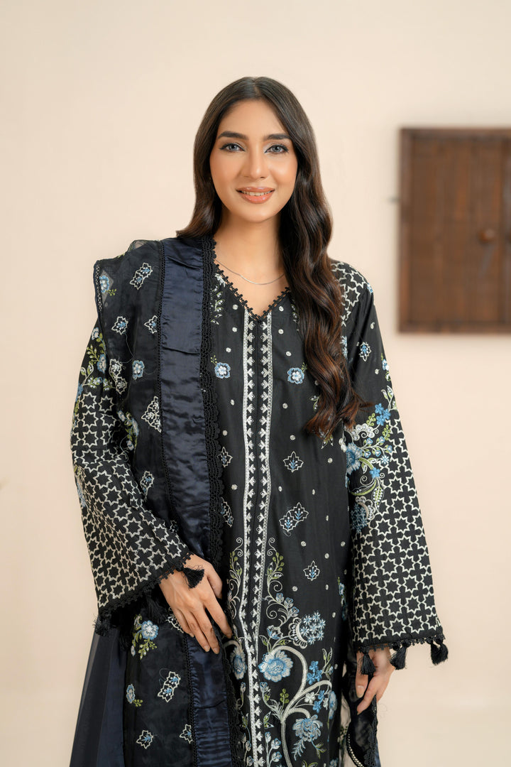 Design 4 - Zariya The Summer Canvas Stitched