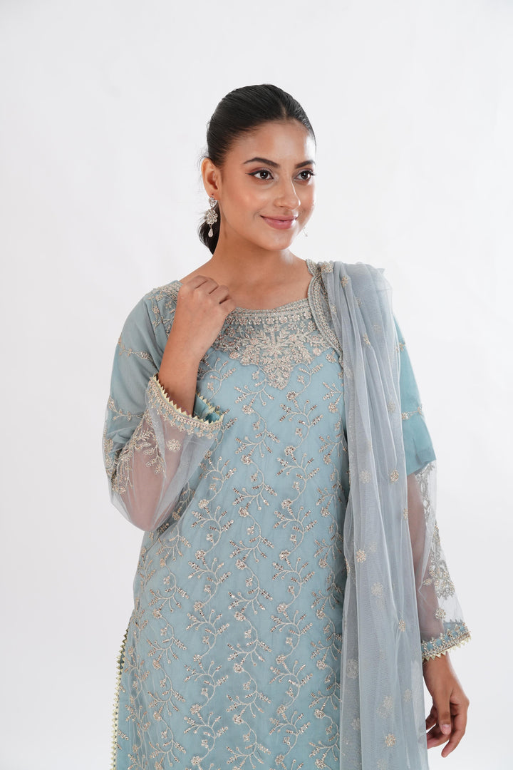 Lydia - Zarif Formal Stitched