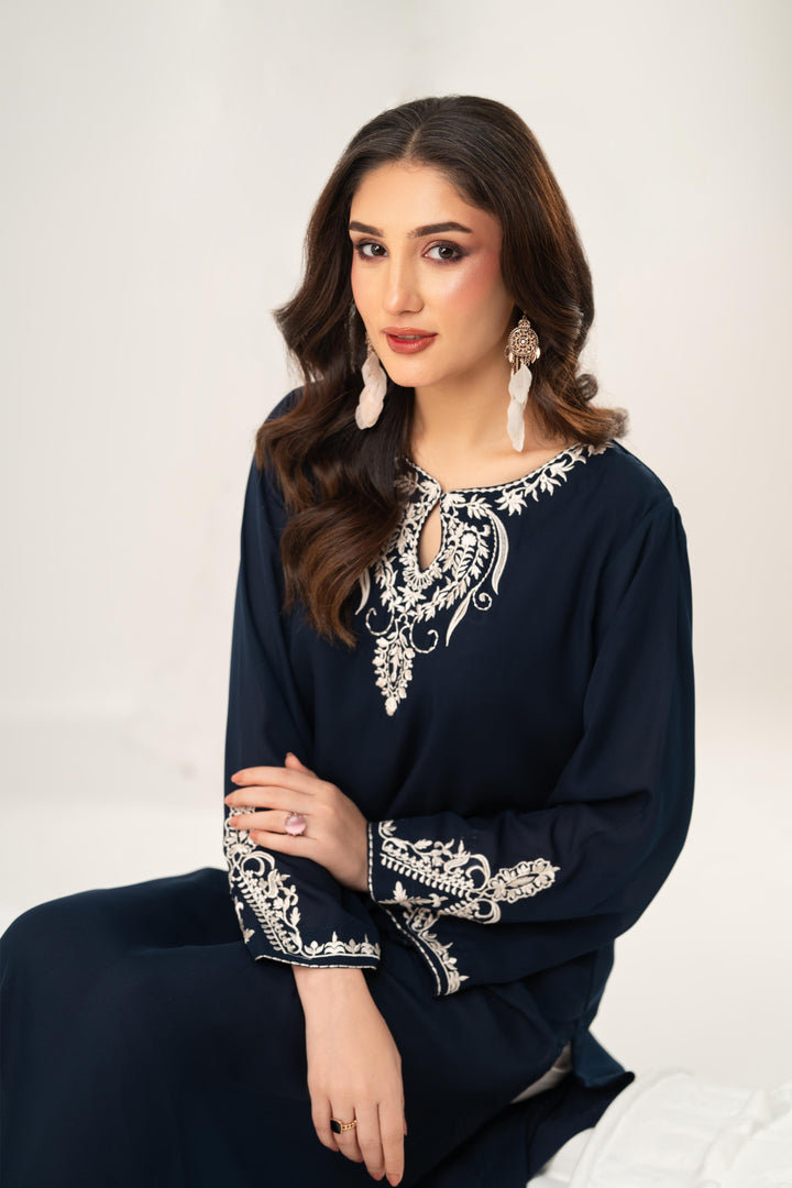 Naelle Embroidered Kaftan